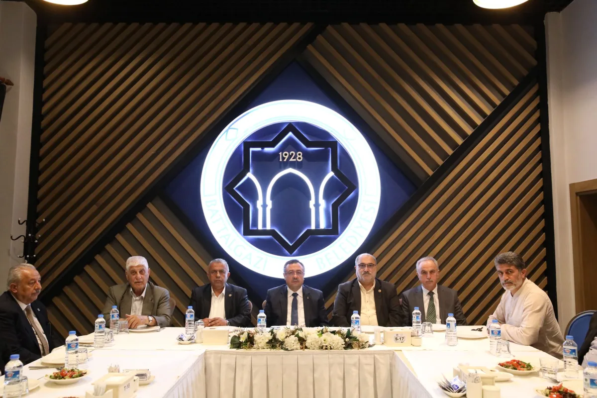 İl Başkanı Bakan, Battalgazi Mahalle Muhtarlarıyla Buluştu
