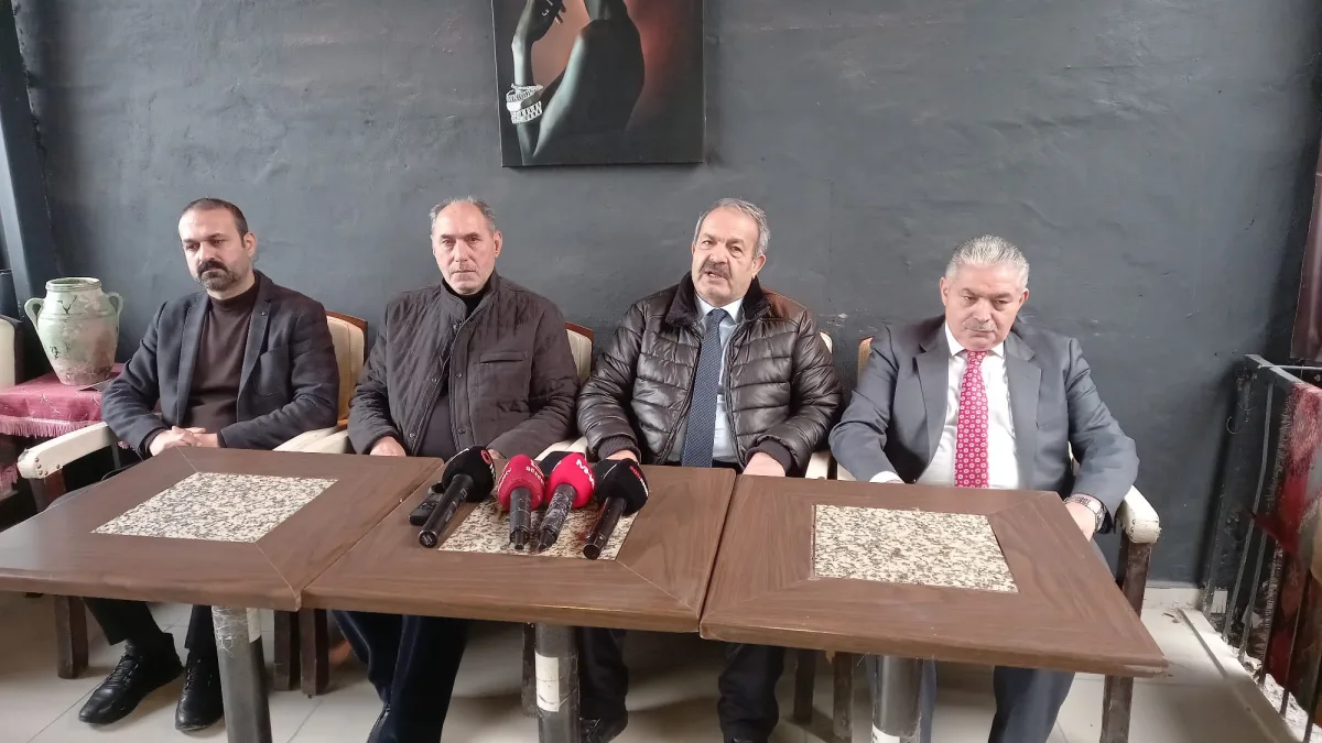 Yeşilyurtspor Başkanı Adnan Çoban, Gazetecilerle Bir araya Geldi