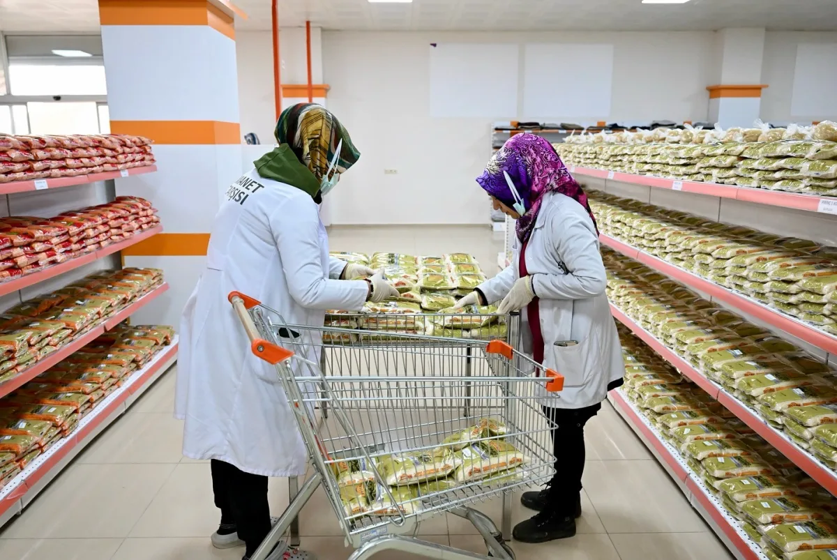Yeşilyurt Belediyesi Sosyal Yardım Platformu Hizmete Sunuldu