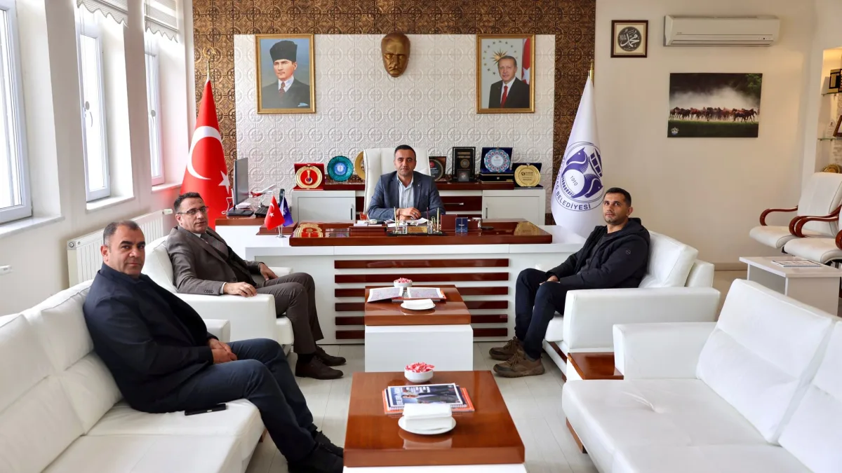 Başkan Ulutaş Malatya Karayolları 81. Şube Şefi Emrullah Metin İle Görüşme Gerçekleştirdi