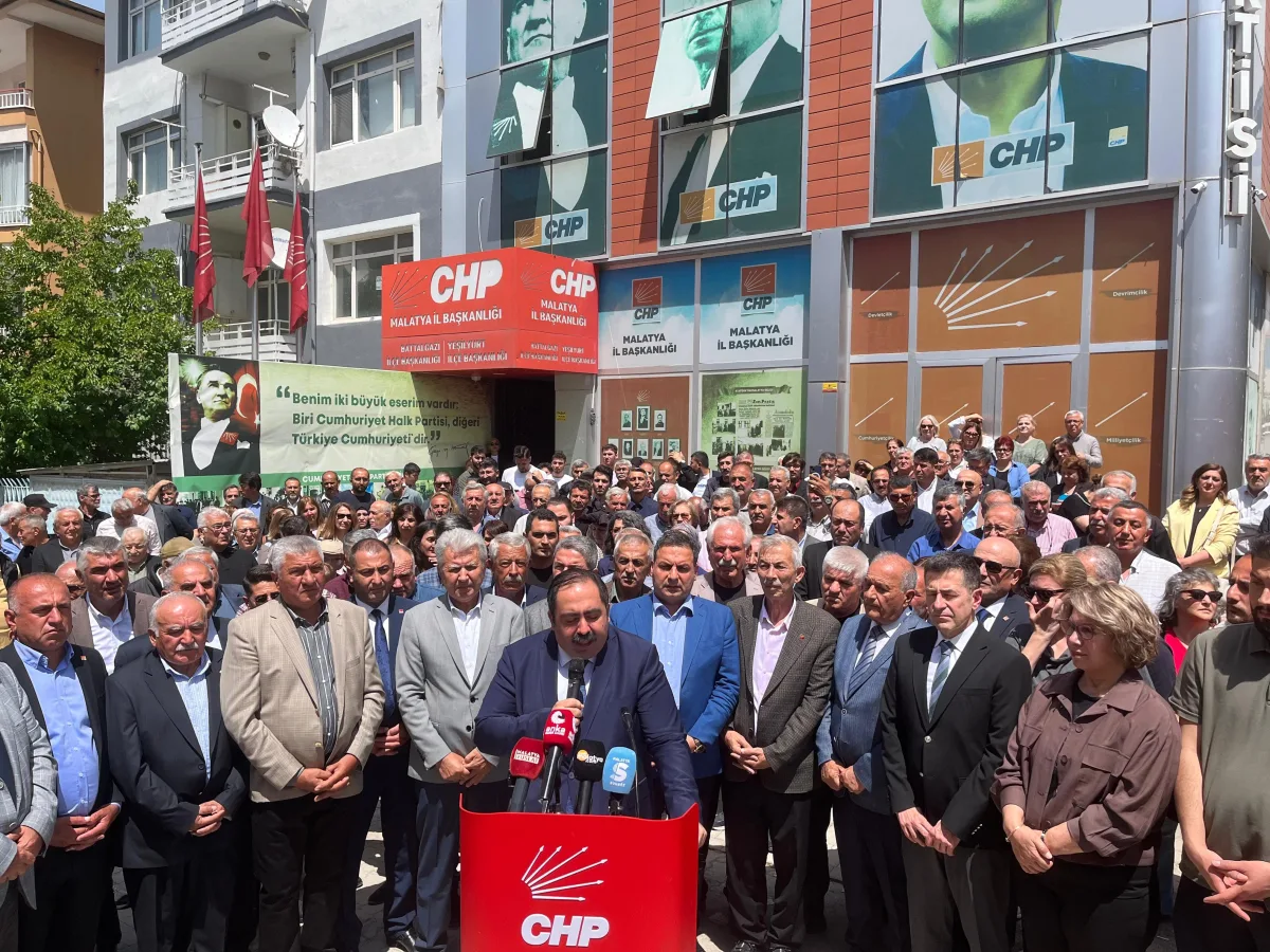 YILDIZ “DEMOKRASİYE, HUKUKA VE HALKIN İRADESİNE SAHİP ÇIKMAK İÇİN TOPLANDIK”