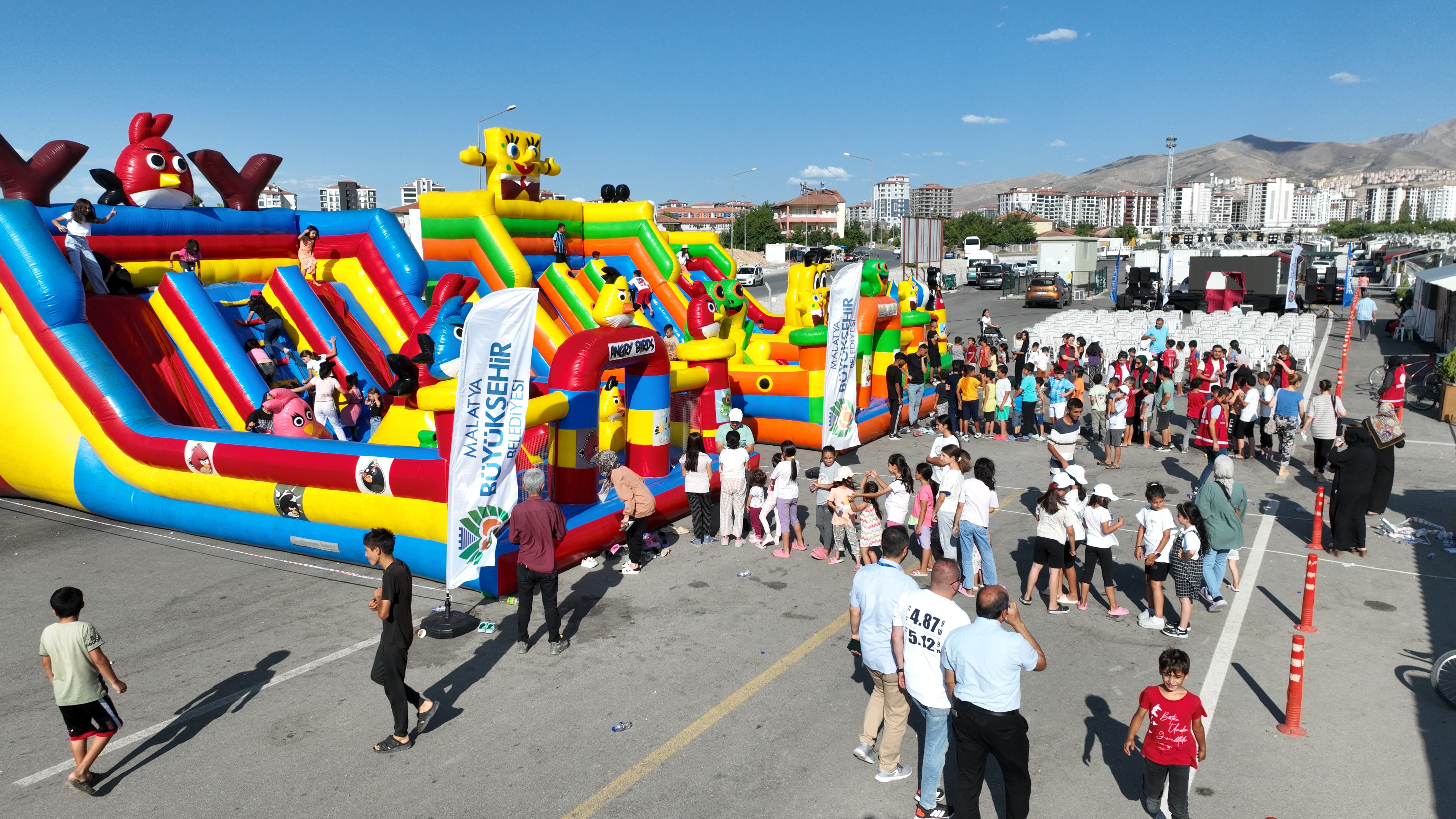 KONTEYNER KENT’TE GENÇLİK FEST COŞKUSU