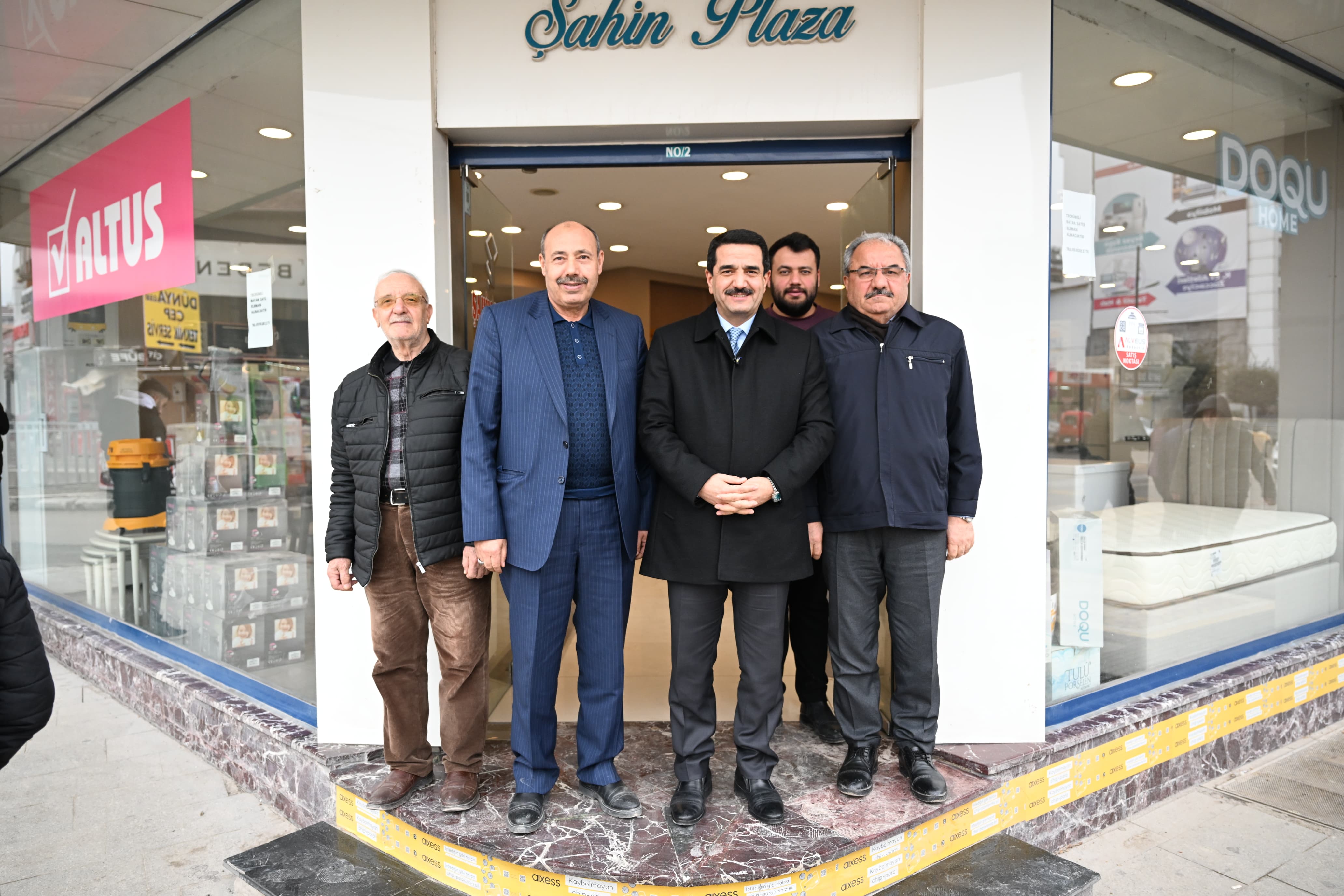 Başkan Taşkın'dan İnönü Caddesi Esnafına Ziyaret