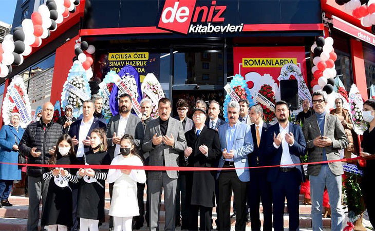 Deniz Kitapevleri 3. Şubesini Bostanbaşı’nda açtı.