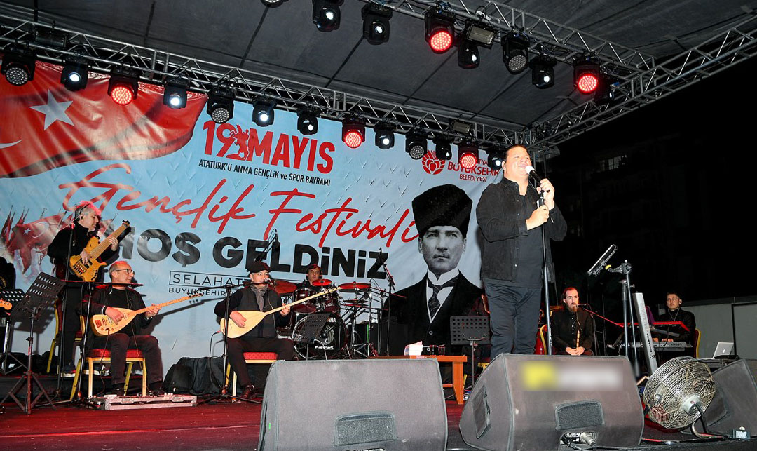 Gençlik Şöleni Konserine Binlerce Malatyalı Katıldı