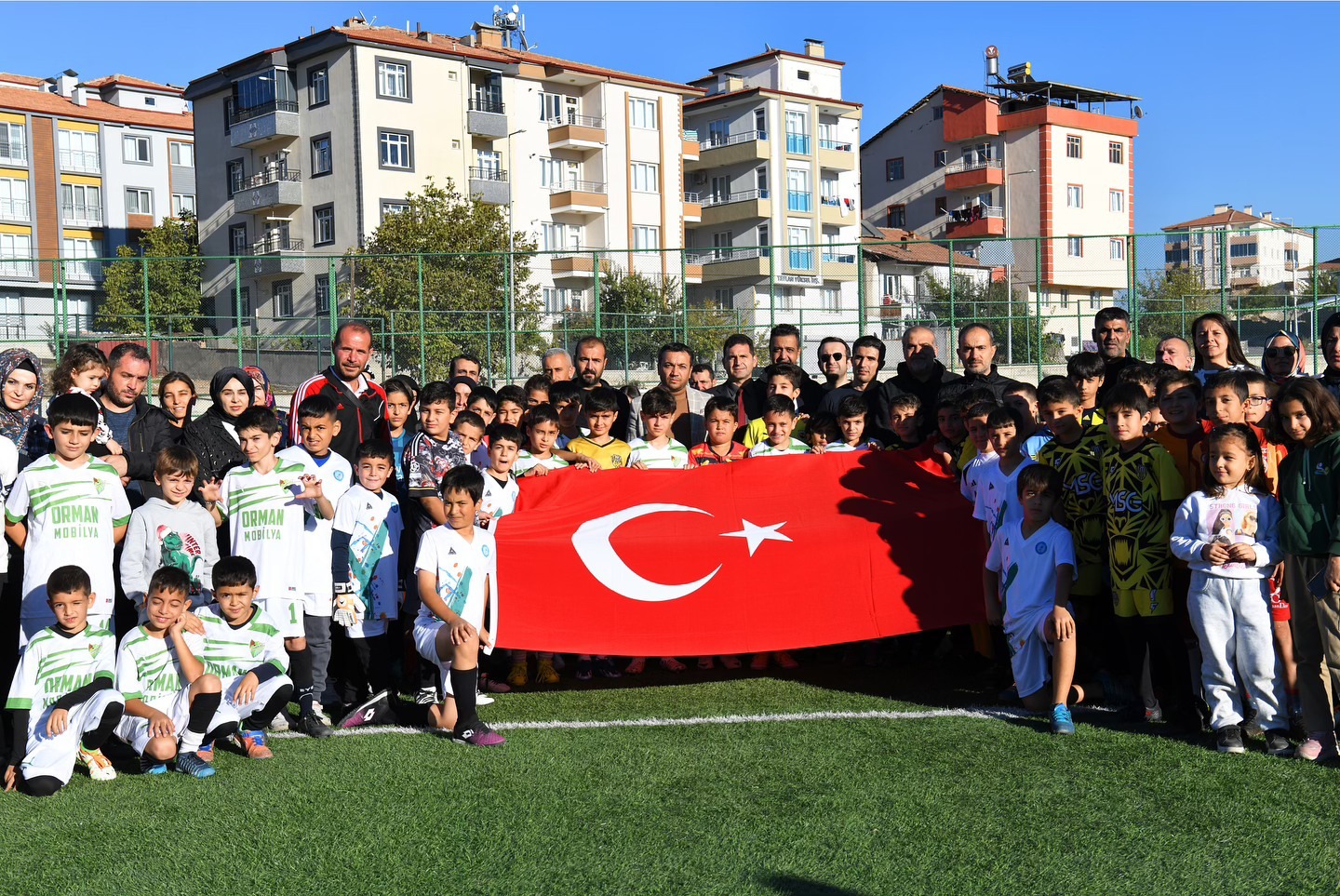 Yeşilyurt Belediyesi 'Cumhuriyet Kupası Futbol Turnuvası ' Heyecanı Başladı