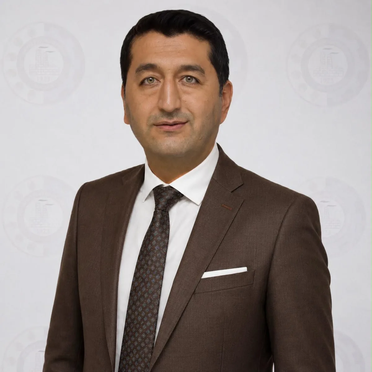 1000255803