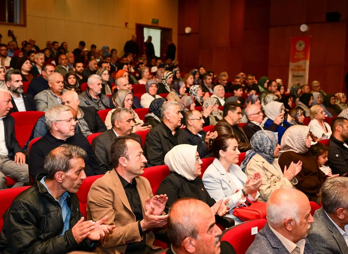 "Dava Adamı Mehmet Akif Ersoy'u Anlamak "Konferansına Yoğun İlgi