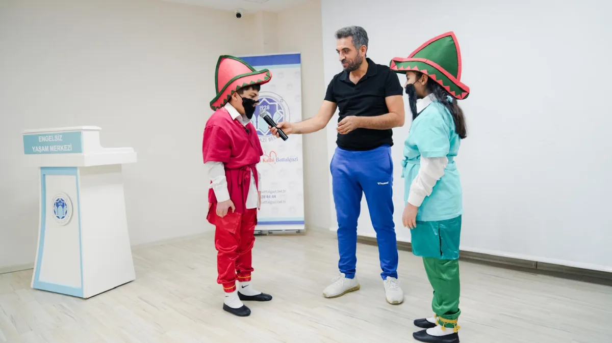 "Sahne Senin" Engelsiz Yetenek Yarışması
