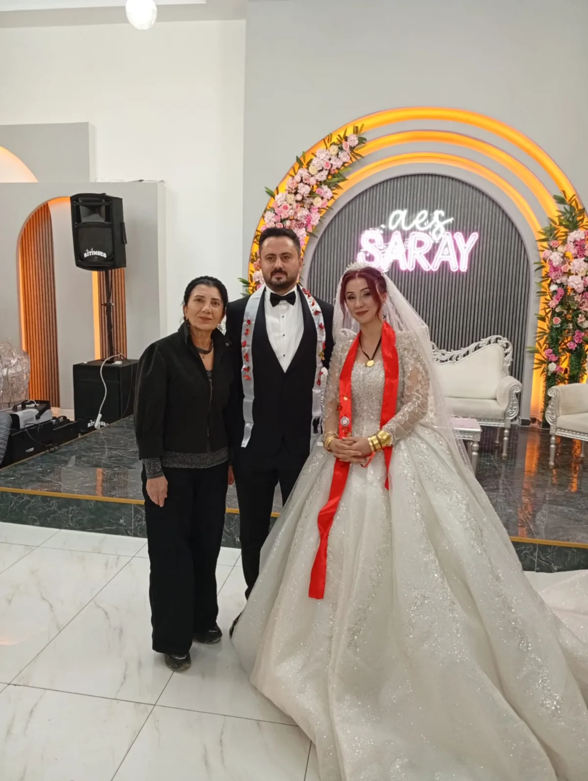 Seray Yeler ve Faruk Ünlü Görkemli Bir Törenle Dünyaevine Girdi