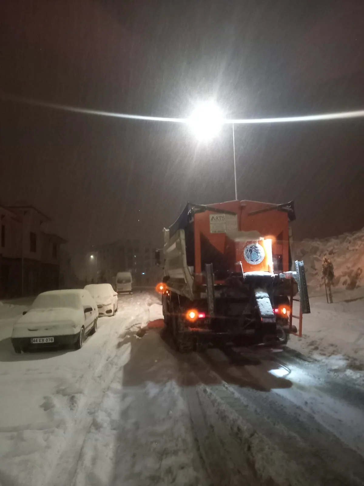 Battalgazi Belediyesi Gece Boyu Sahadaydı
