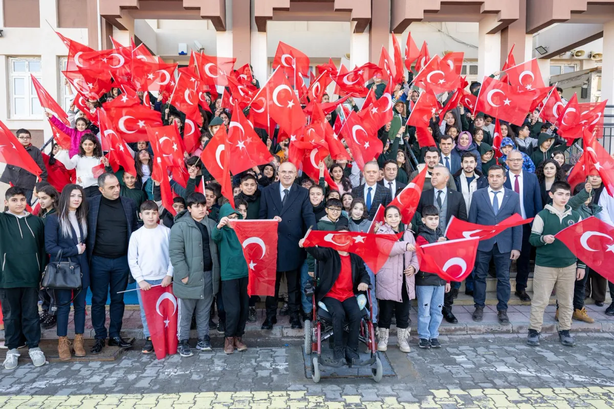 “EN BÜYÜK BAŞARI  ÇALIŞMAK VE İŞİNİ İYİ YAPMAKTIR”