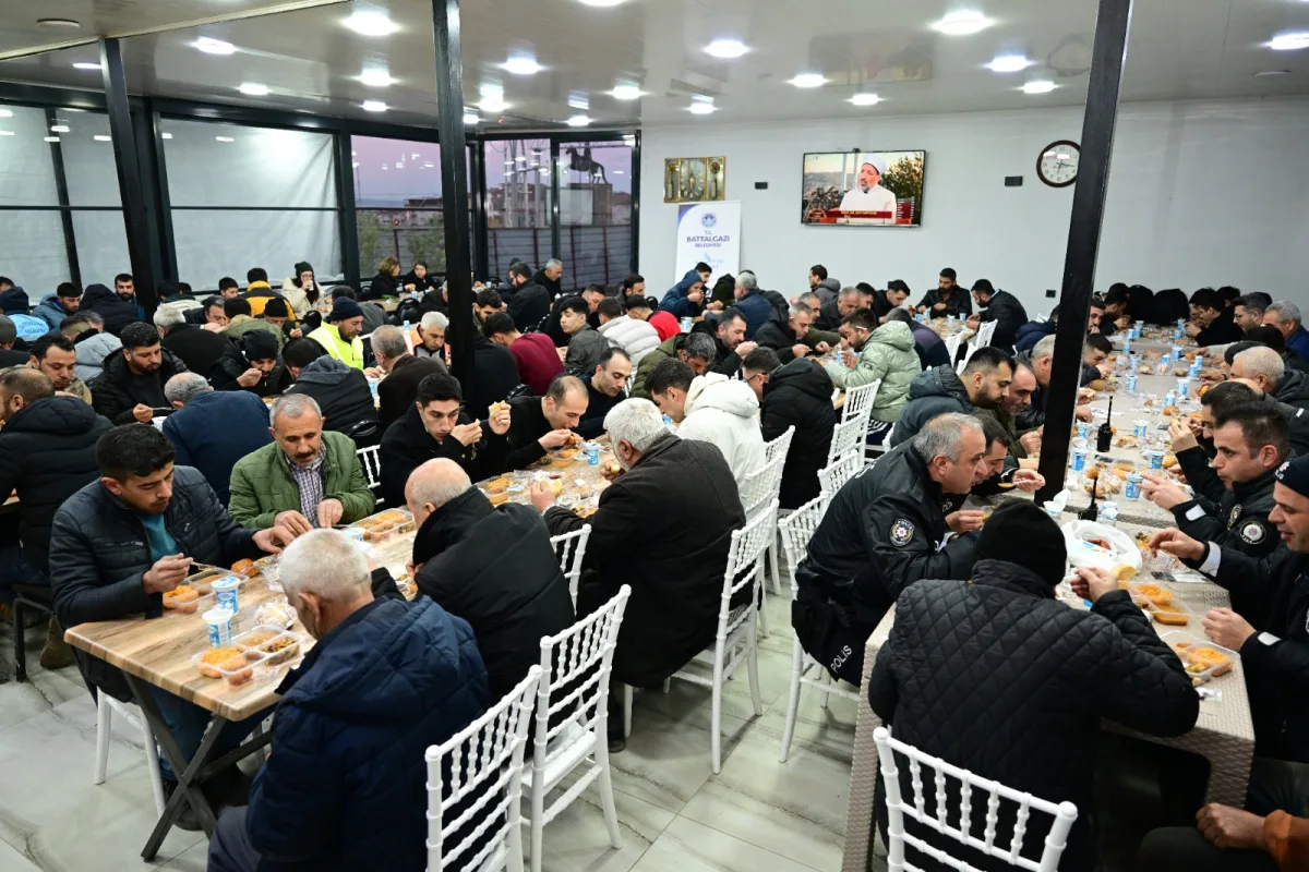 Battalgazi Belediyesi İftarı Çadırlarda Değil Restoranda Veriyor