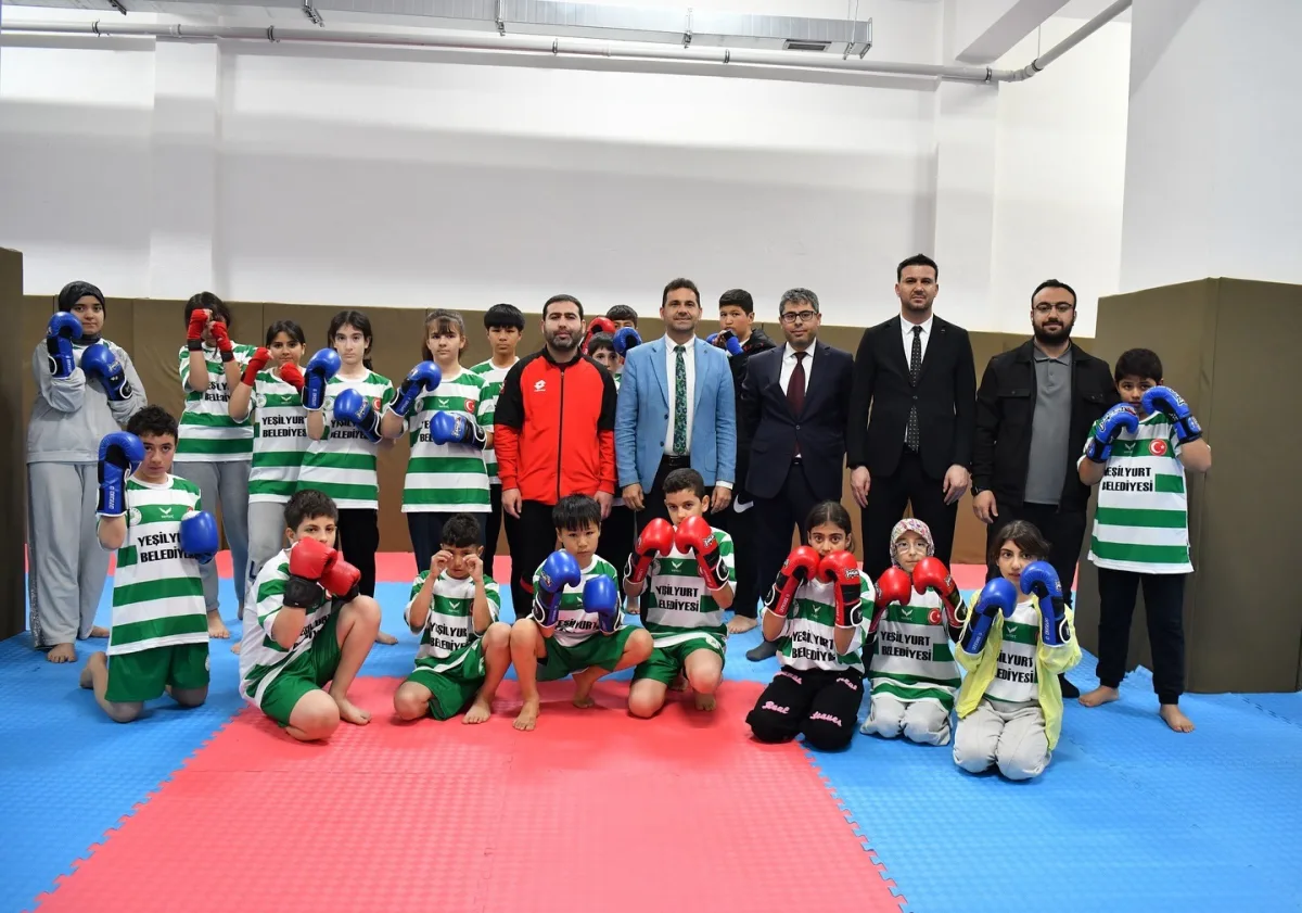 Yeşilyurt Belediyesi'nden İkizce'ye Modern Spor Salonu Yatırımı