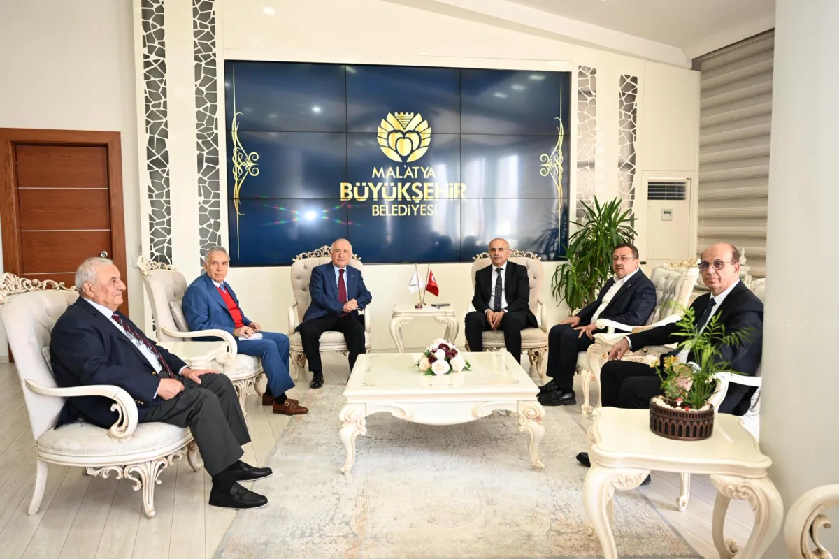 Cumhurbaşkanlığı Yüksek İstişare Kurulu Üyesi Cemil Çiçek, Başkan Er’i ziyaret etti