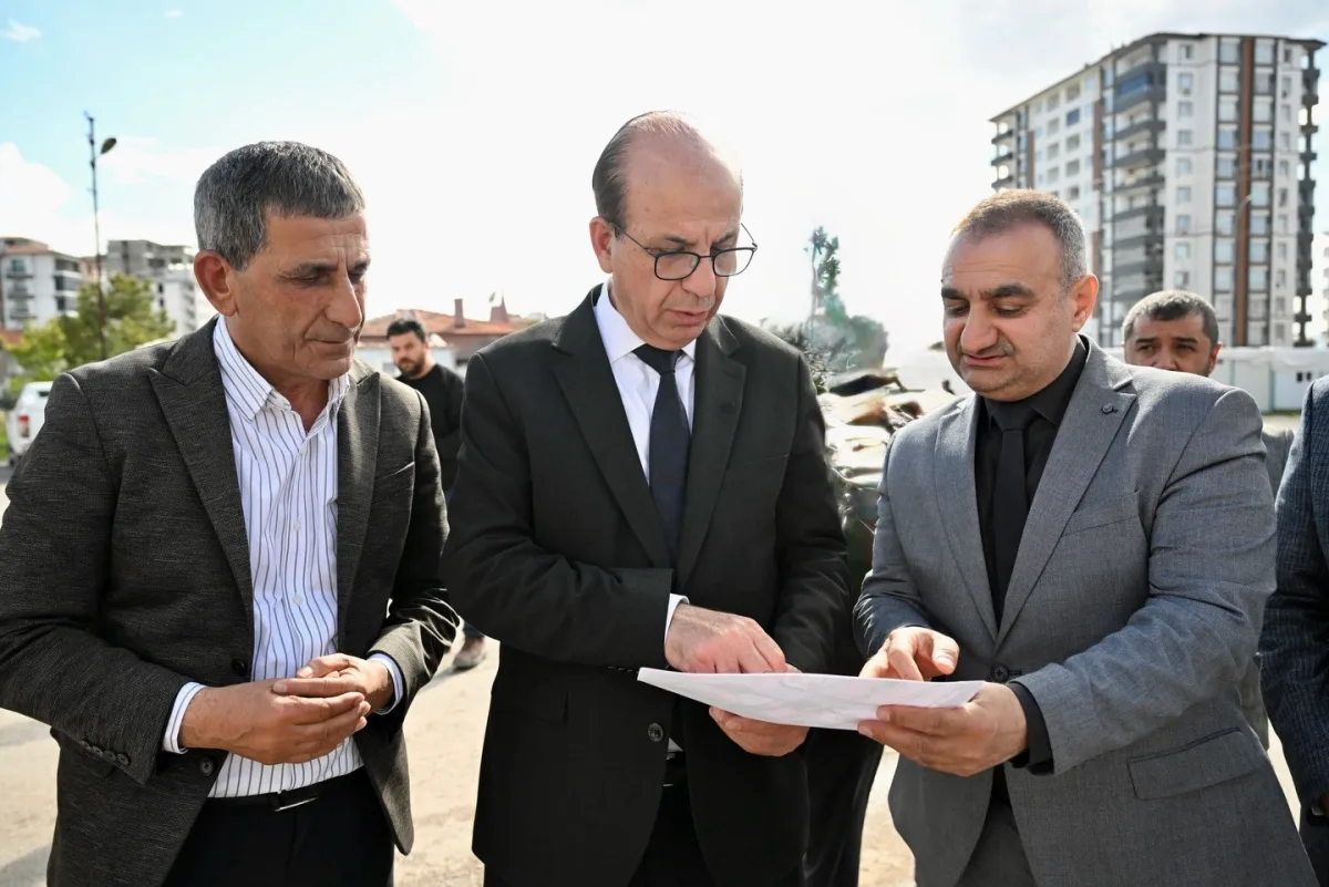 Başkan Geçit, Karakavak Mahallesi'ndeki Yerinde Dönüşüm Yatırımlarını İnceledi
