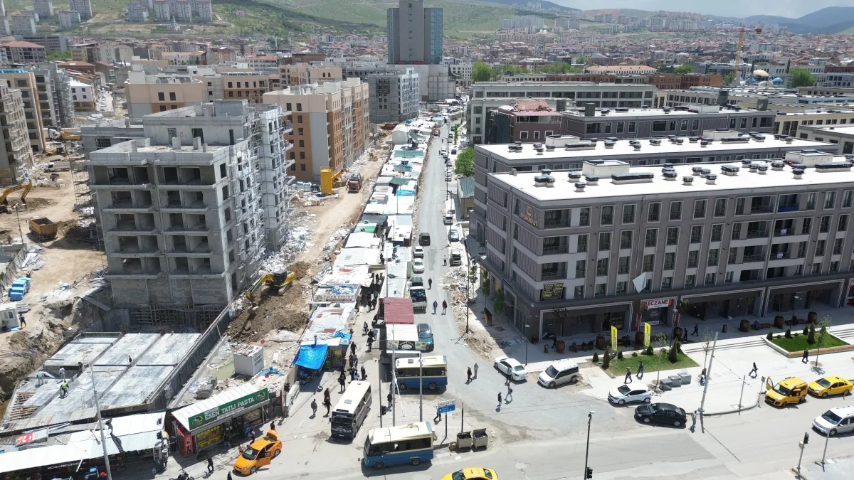 Battalgazi Belediyesi'nden Akpınar'da Yaya Trafiğine Düzenleme
