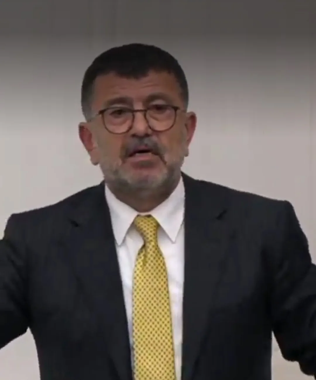 AĞBABA:“ESNAFIN NEFES ALAMADIĞI YERDE ŞEHİR KALKINAMAZ”