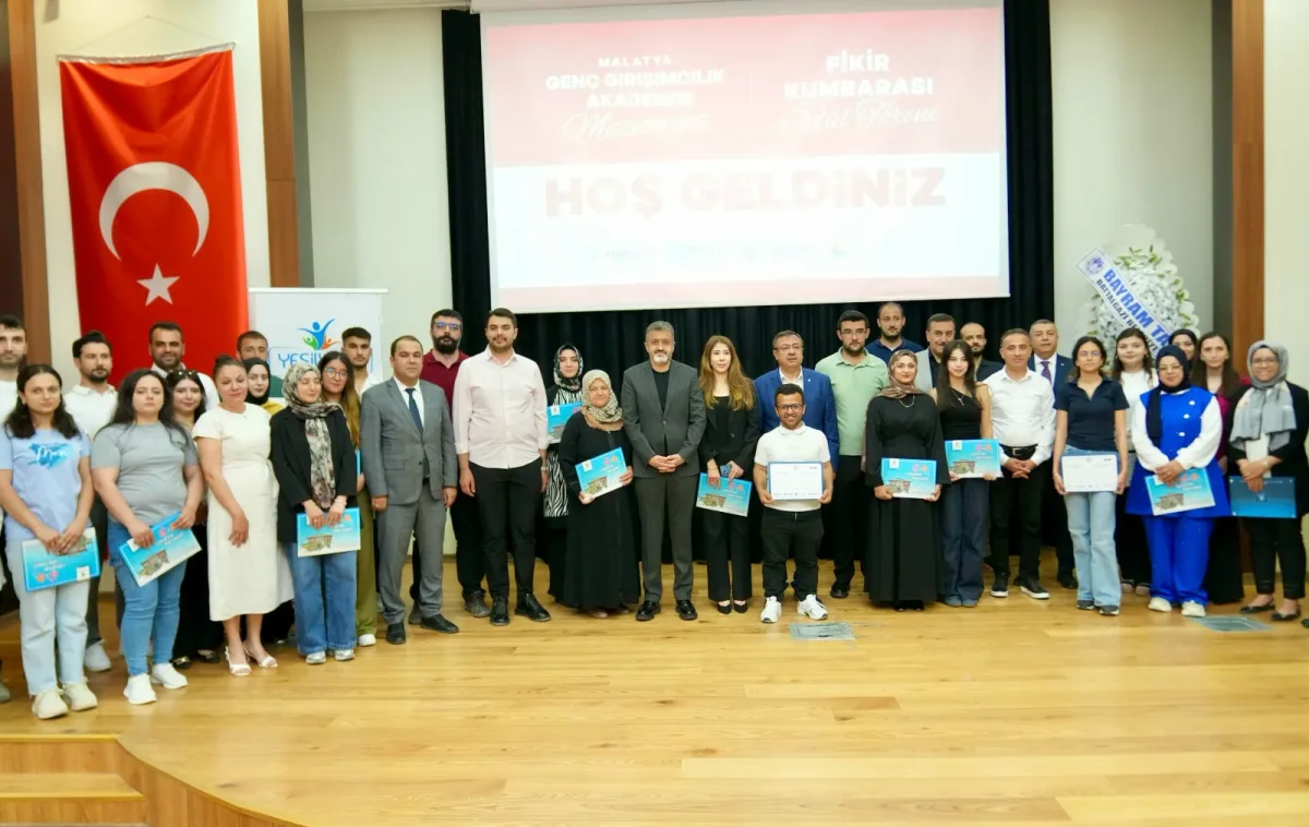 "Genç Girişimcilik Akademisi" İle "Fikir Kumbarası"Projesi Tamamlandı