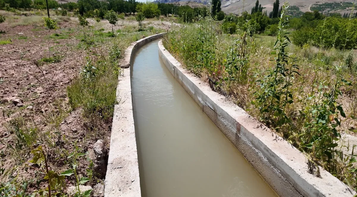 BÜYÜKŞEHİR’DEN TARIMA CAN SUYU