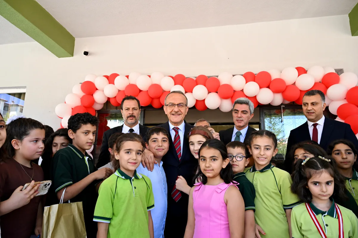 Malatya'da Karne Sevinci Cengiz Topel İlkokulu'nda Yaşandı
