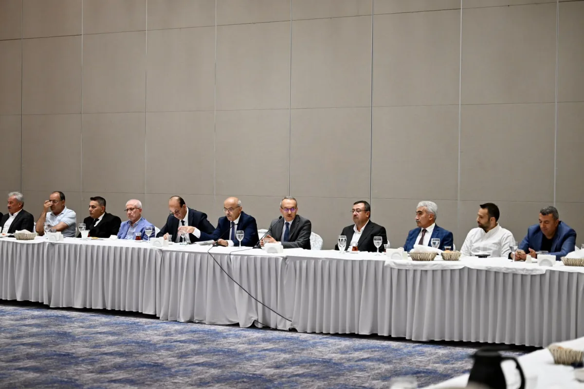Malatya'da İş Dünyası ile İstişare Toplantısı Gerçekleştirildi
