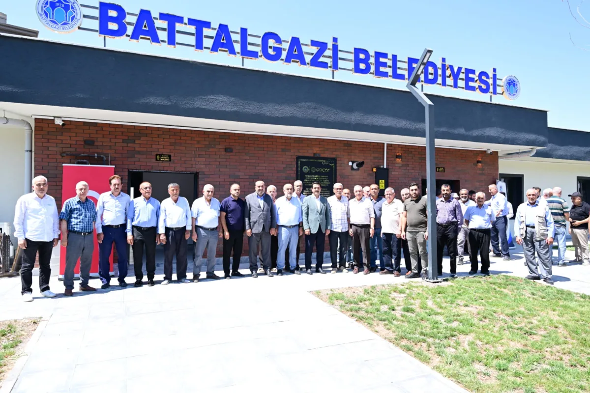 Başkan Taşkın Selçuklu Mahallesi Taziye Evi'nde Vatandaşlarla Buluştu