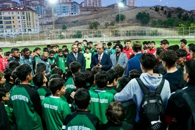 BAŞKAN GEÇİT’TEN YEŞİLYURTSPOR ALTYAPISINA MORAL ZİYARETİ!